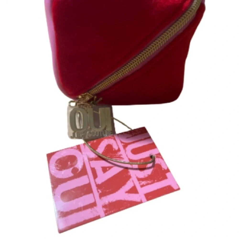 NWT Juicy Couture ‘Just Say OUI’ Pink and Red Women's Cosmetic Bag